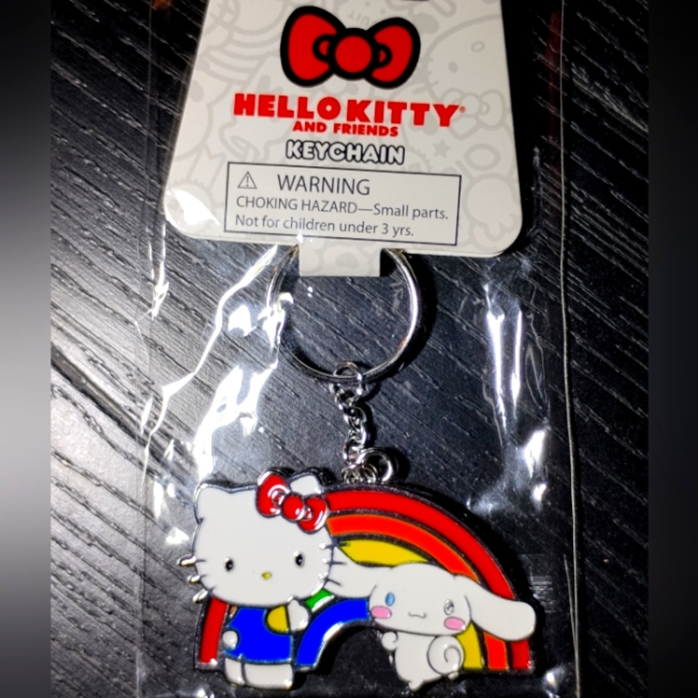 Hello kitty keychain